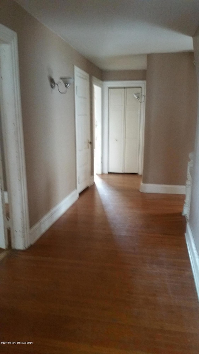 225 S Main Ave, Scranton, PA 18504 - photo 7