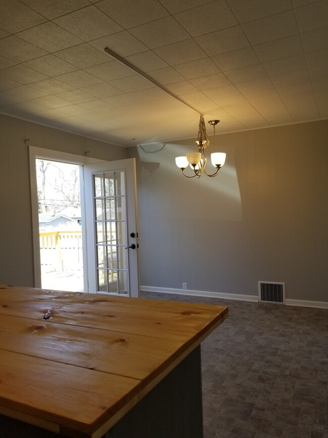 That extra large farm table will fit right here.