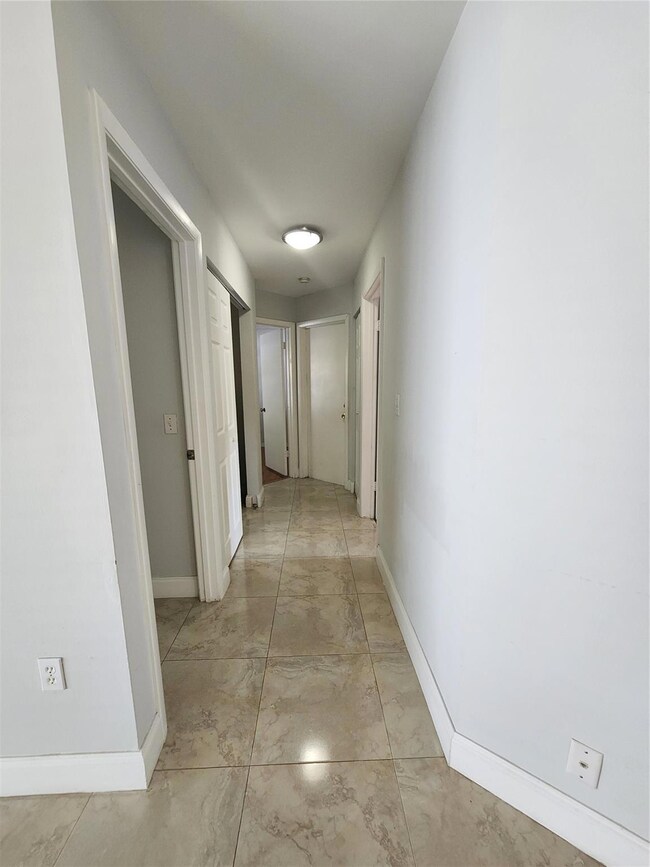 13955 Langley Place, Davie, FL 33325 - photo 5