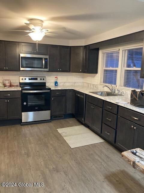 Lots of Cabinet Space