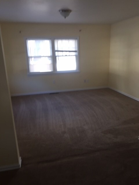 6 Bow St, Nashua, NH 03063 - photo 7