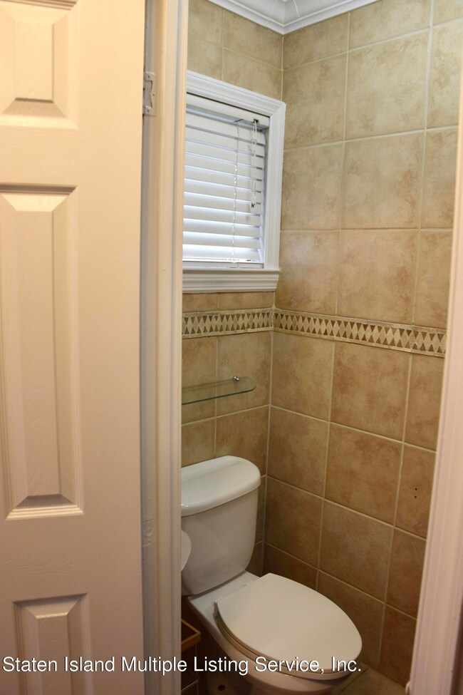 25 Charleston Ave unit 109, Staten Island, NY 10309 - photo 7