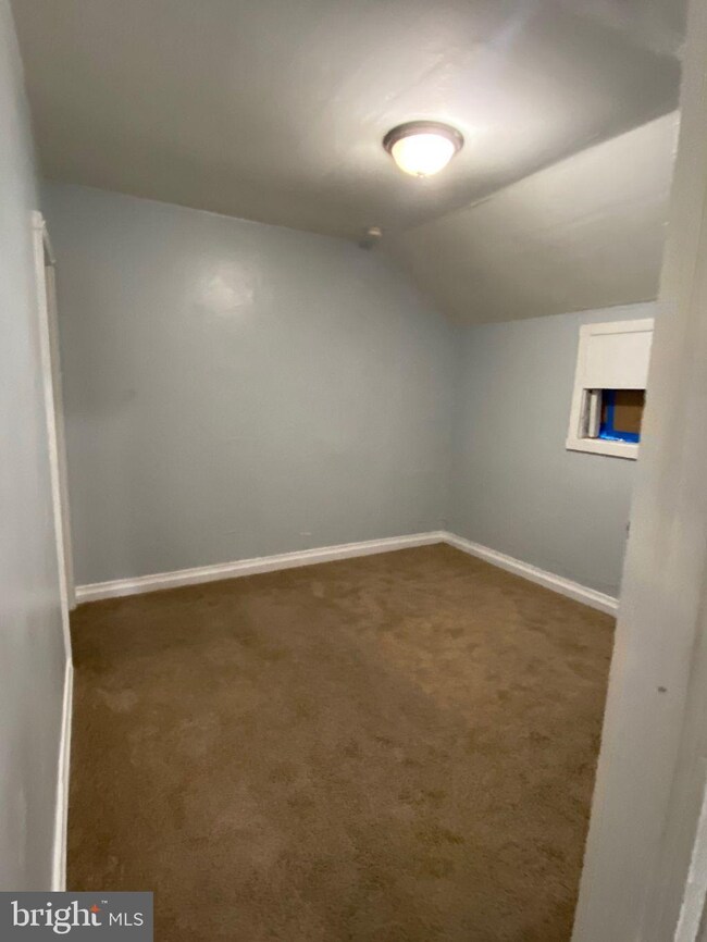 202 S Samuel St unit 101, Charles Town, WV 25414 - photo 3