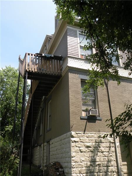 319 E Beau Street Rear