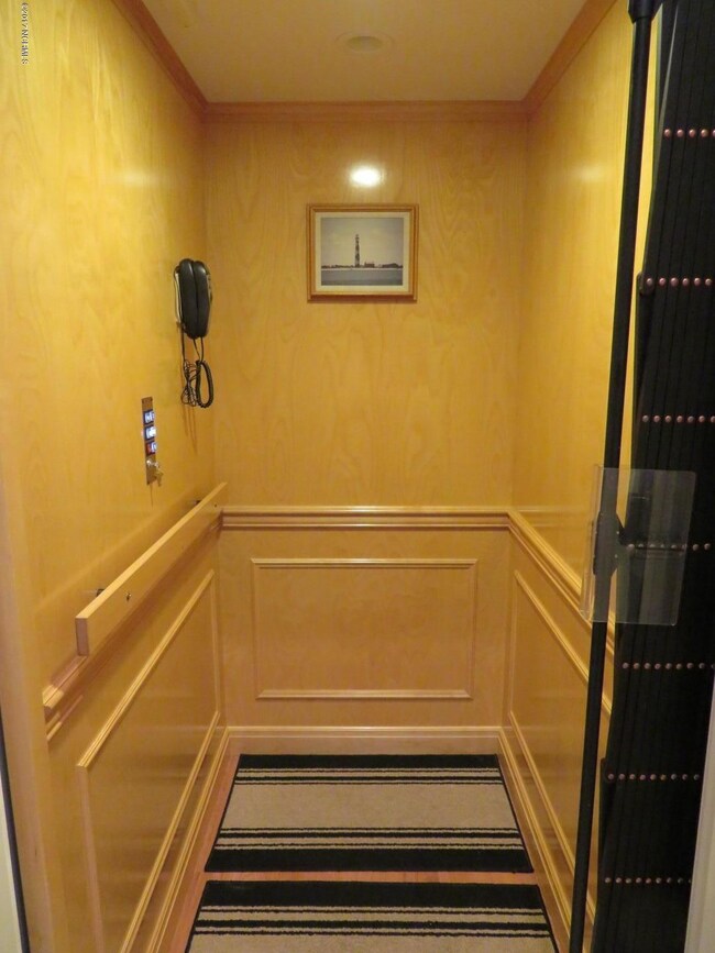Private Elevator