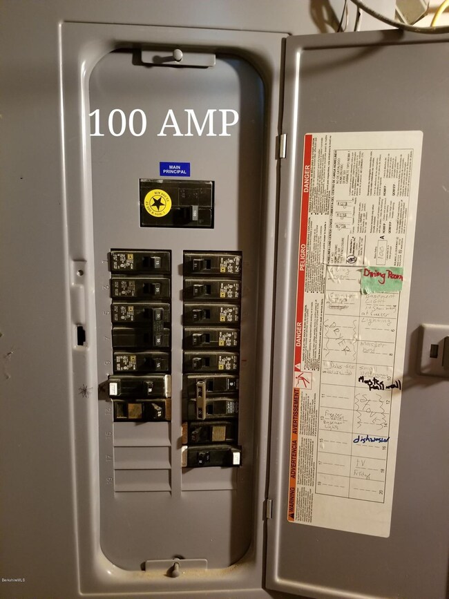 11 Harris St, North Adams, MA 01247 - photo 7