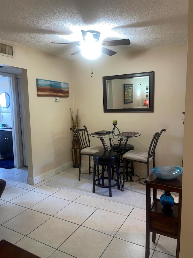 205 NE 3rd St unit 106, Boynton Beach, FL 33435 - photo 3