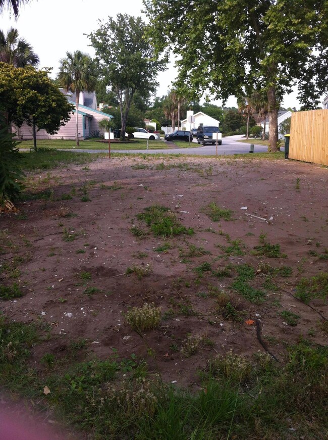 Libra Street lot photo 4
