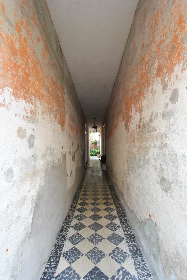 23 Queen St unit A, Charleston, SC 29401 - photo 6