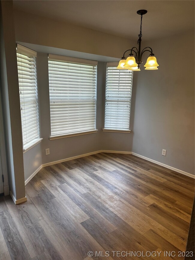 2229 W Mobile Place, Broken Arrow, OK 74011 - photo 7