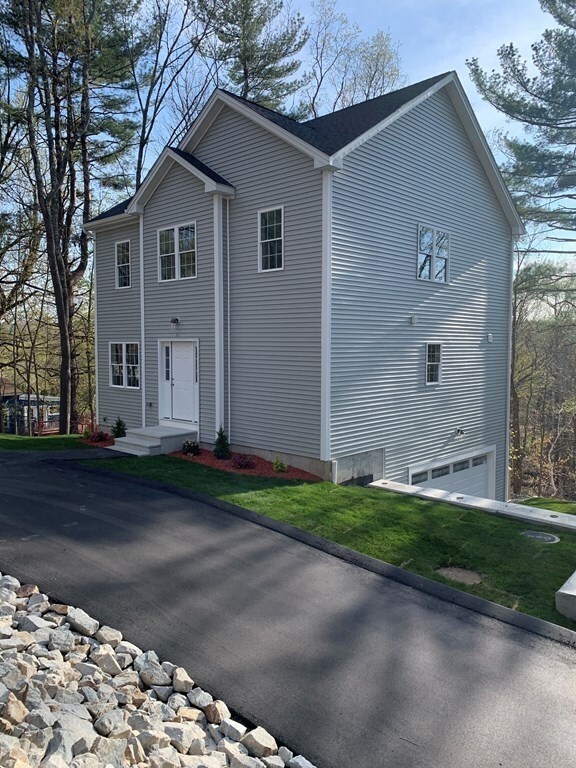 55 Drexel St, Worcester, MA 01602 - photo 2