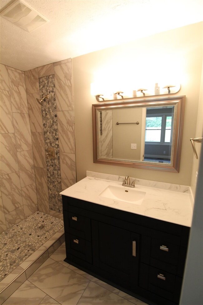 3050 Greenbrier Ave, West Lafayette, IN 47906 - photo 5