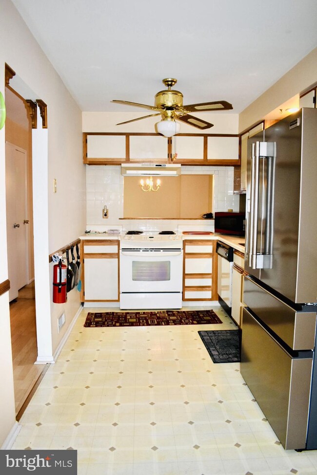 111 E Beechwood Ave unit 20, Oaklyn, NJ 08107 - photo 6