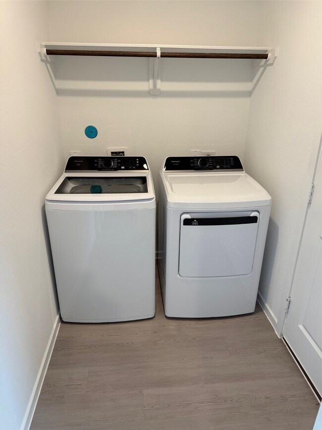 5707 Little Redwing Dr, Baytown, TX 77521 - photo 6