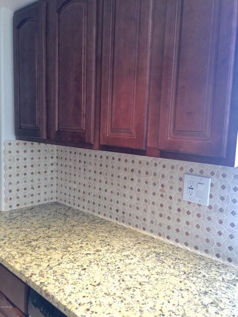 51st kitchen raised panel cabs granite c