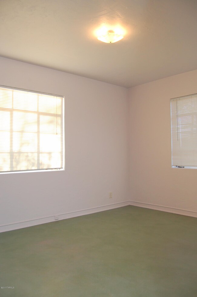 1349 N 5th Ave, Tucson, AZ 85705 - photo 5