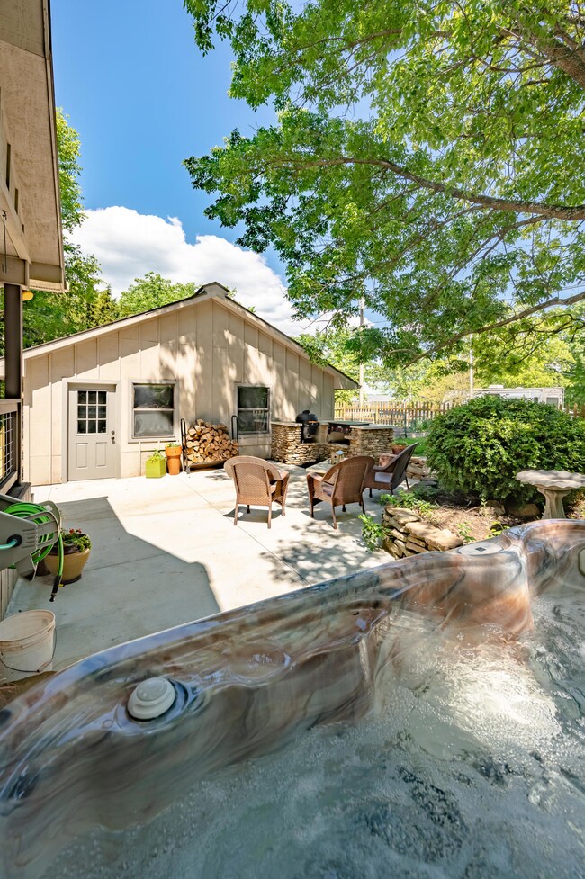 300 Skylane Dr, Kimberling City, MO 65686 - photo 5