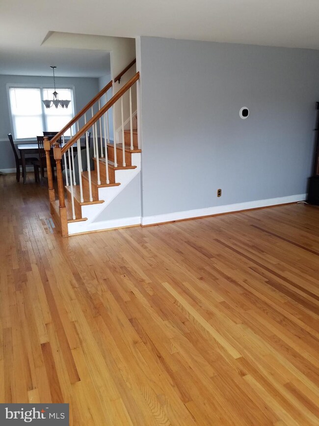 1226 Halstead Rd, Parkville, MD 21234 - photo 3