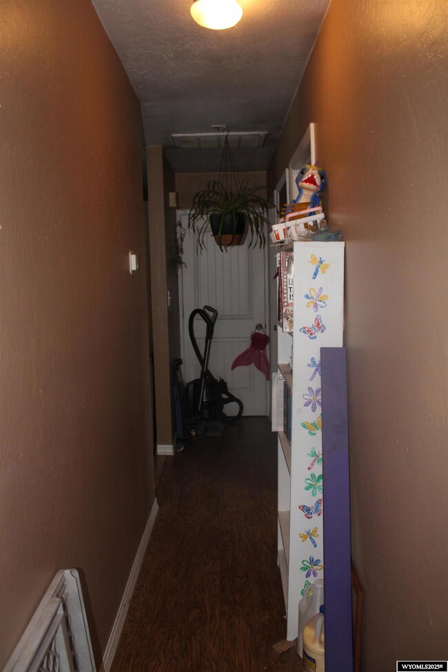 501 W Owen Ave, Lyman, WY 82937 - photo 6