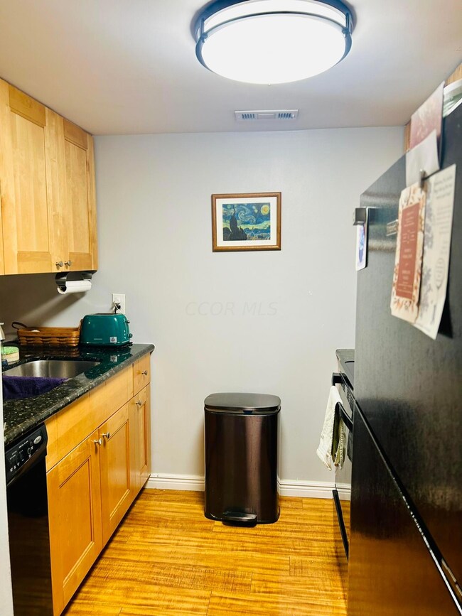 6 GALLEY KITCHEN