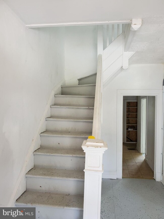702 Mccabe Ave, Baltimore, MD 21212 - photo 5