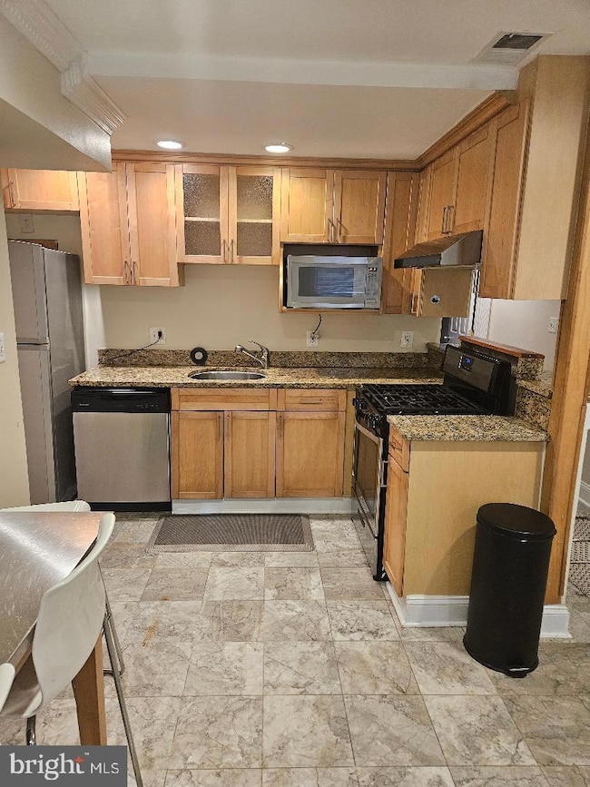 302 Oklahoma Ave NE unit 102, Washington, DC 20002 - photo 4