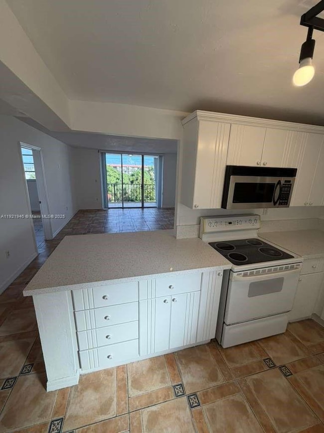 Byron Gardens Condominium unit 403, Miami Beach, FL 33141 - photo 5