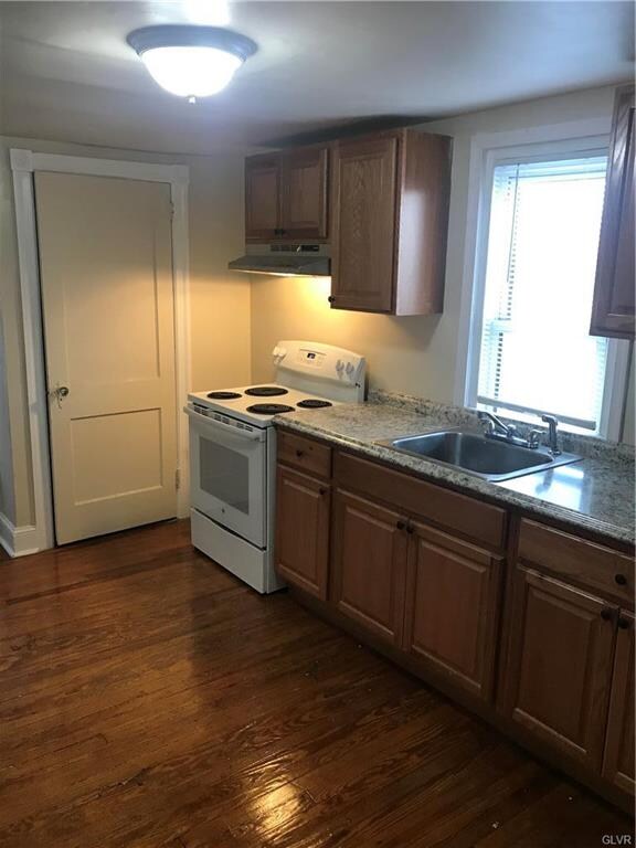 701 S 10th St unit 705, Allentown, PA 18103 - photo 2