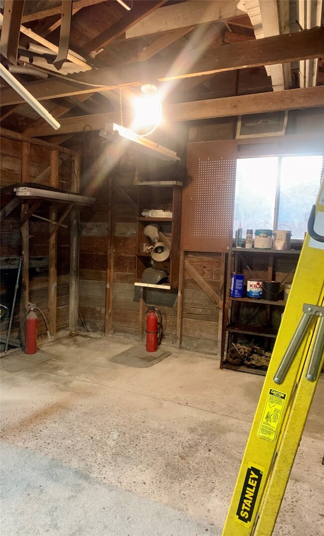 638 Hollywood St, Houston, TX 77015 - photo 6