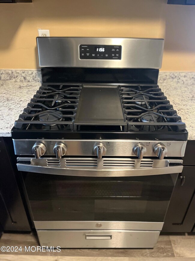 2277 Yorktowne Blvd, Toms River, NJ 08753 - photo 5