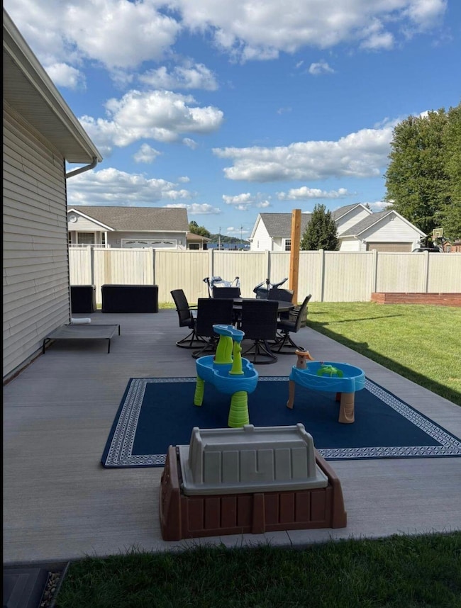 137 Acorn Ln, West Salem, WI 54669 - photo 5