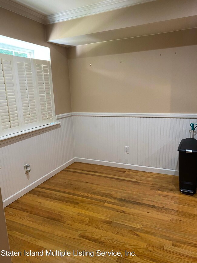 12 Franklin Ln unit B, Staten Island, NY 10306 - photo 4