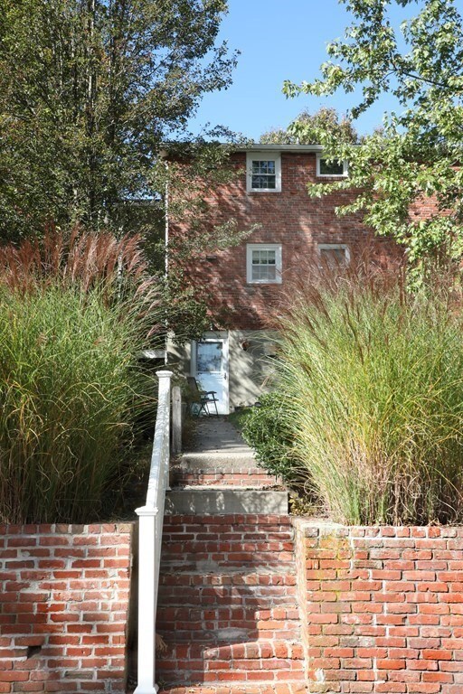 1 Zabriskie Dr unit E, Newburyport, MA 01950 - photo 3