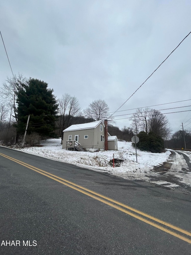 104 Mitchell Rd, Carrolltown, PA 15722 - photo 2