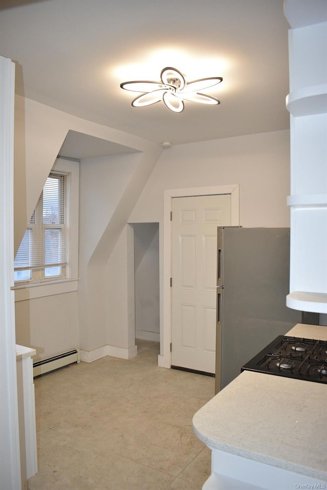 563 E 3rd St unit 3rd Floor, Mount Vernon, NY 10553 - photo 5