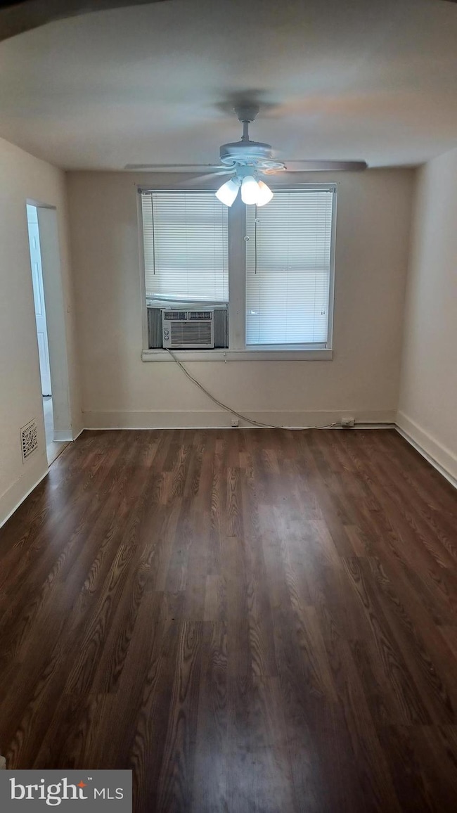 2946 Kansas Rd, Camden, NJ 08104 - photo 5