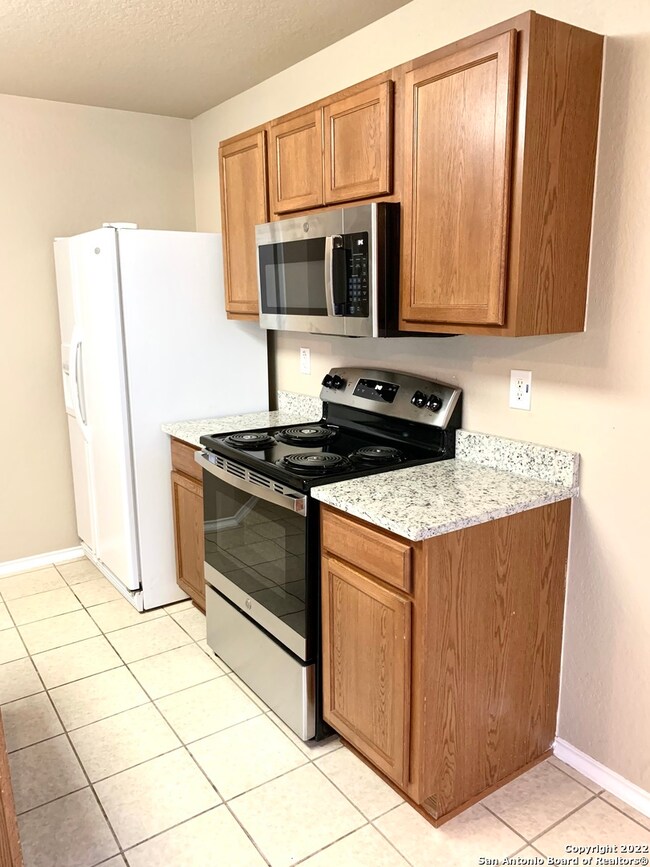 11110 Catchfly Field, Helotes, TX 78023 - photo 6