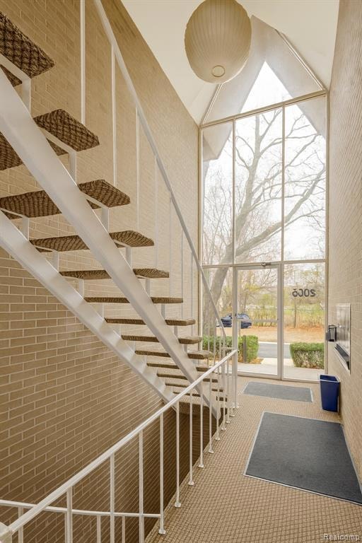 2005 Klingensmith Rd unit 67, Bloomfield Hills, MI 48302 - photo 2