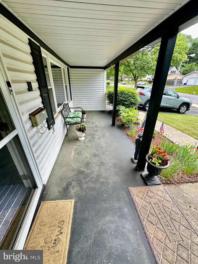 12403 Rambling Ln, Bowie, MD 20715 - photo 4