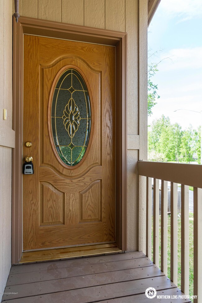 8_EntranceExterior