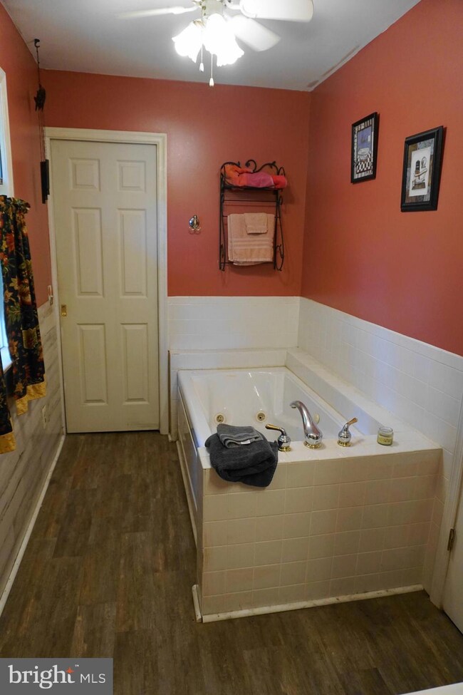 9 Bartow Cir, Newark, DE 19713 - photo 5