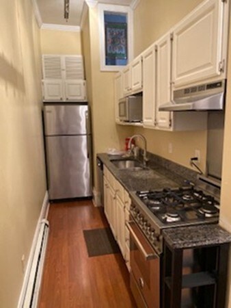 4 Park St unit 1, Newburyport, MA 01950 - photo 2