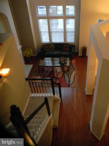 7021 Haycock Rd unit F, Falls Church, VA 22043 - photo 5