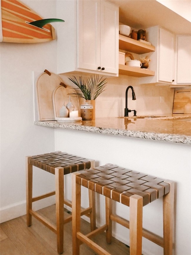 Seating at kitchen bar