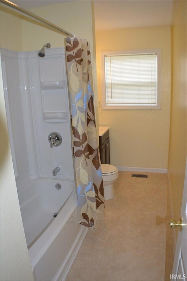 1100 Moccasin Trail, Kokomo, IN 46902 - photo 7