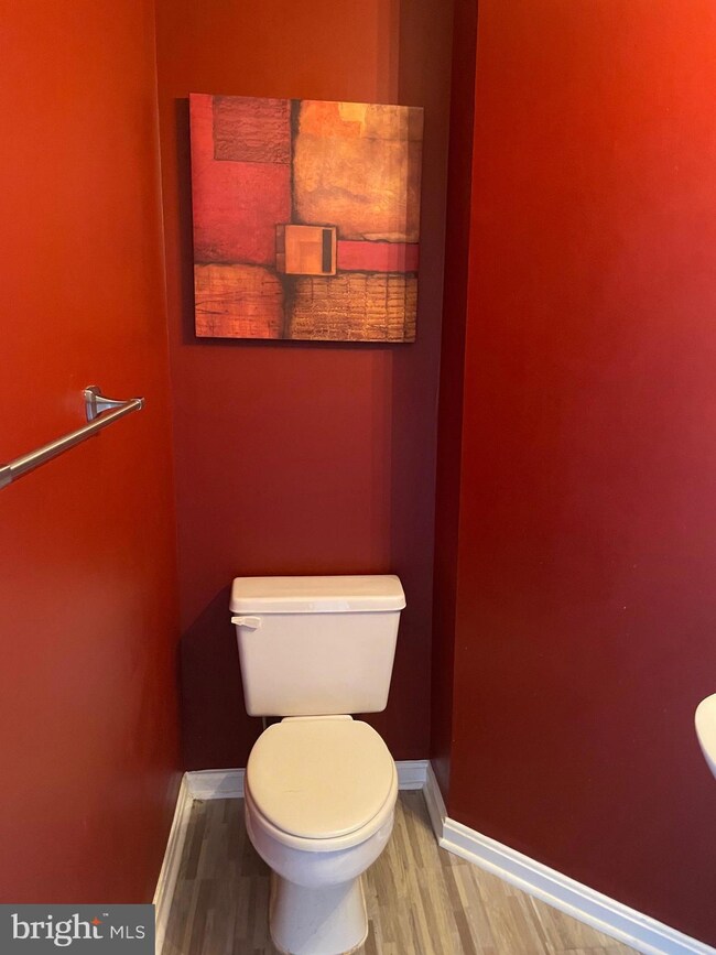 4910 Lockard Dr, Owings Mills, MD 21117 - photo 7