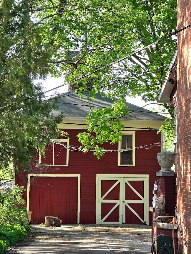 Historic Carriage House