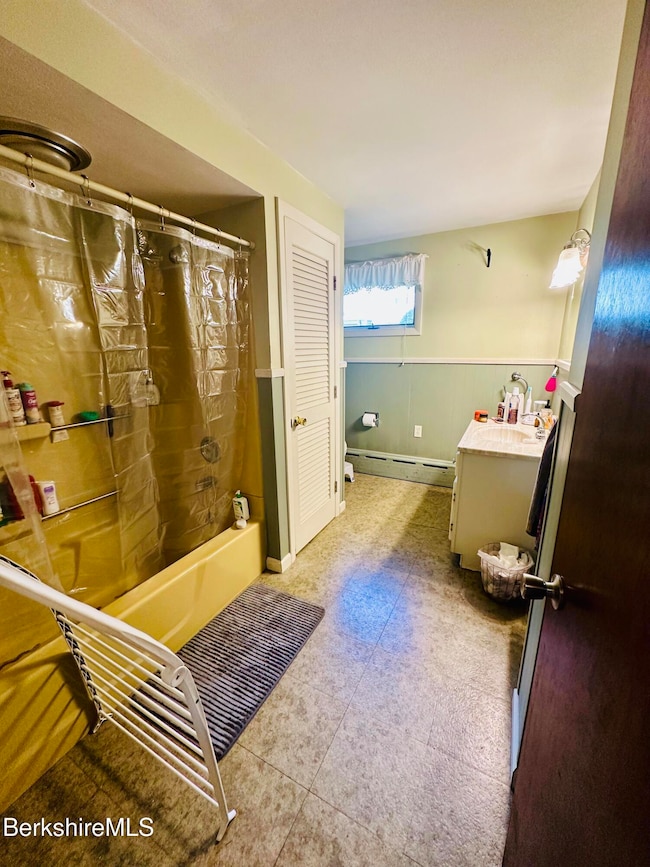 1st Fl Bath