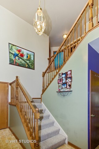 2423 Paradise Cir, Plainfield, IL 60586 - photo 2