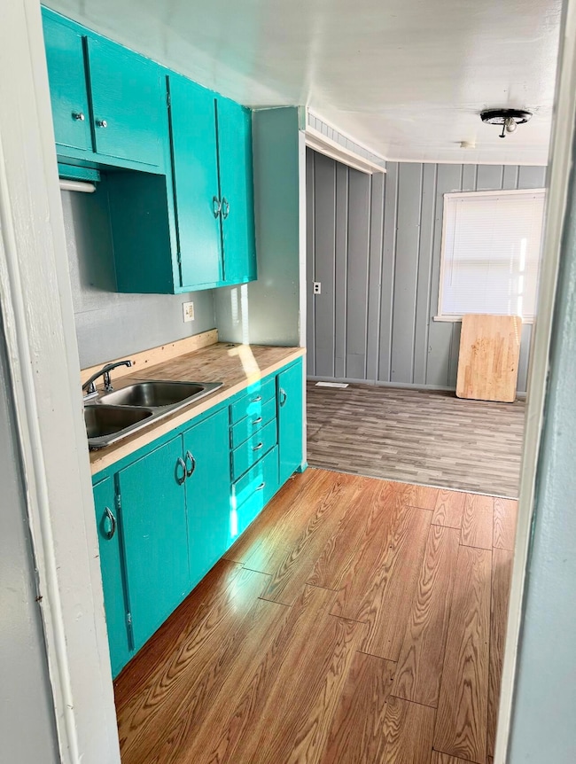 320 3rd Ave S, Wolf Point, MT 59201 - photo 2